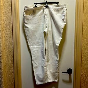 OLD NAVY SUPER SKINNY WHITE